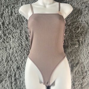 😍 Bodysuit from Forever 21✨